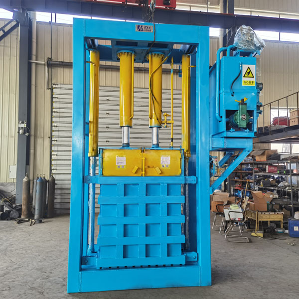 Which Customer Groups Is The Used Clothing Baling Machine Suitable For?